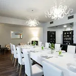 Maroli Hotel