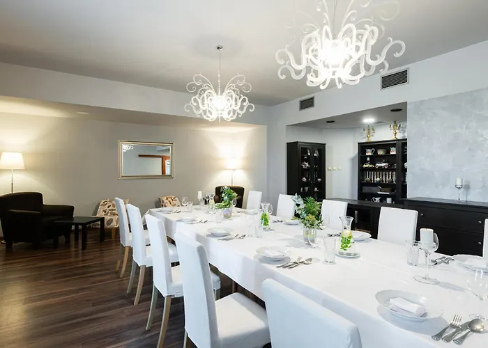Maroli Hotel